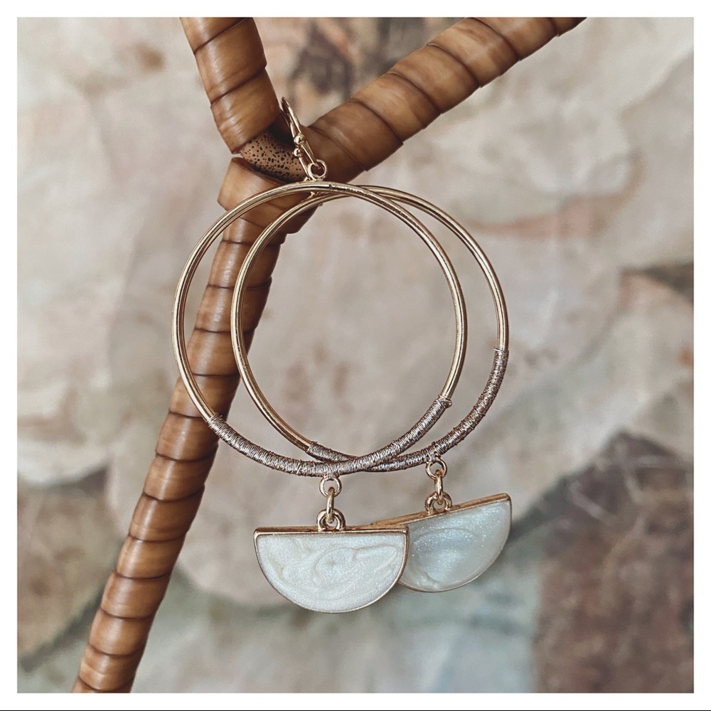 Pearlescent Dangle Hoop Earring